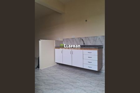 4_photo/94ce53896d.ceff8192393c33de-ATLAS-1d7f3416-86d6-497f-a947-1bced2479332.jpg de casa para alugar com 2 quartos, 62m² em Vila Pirajussara, São Paulo
