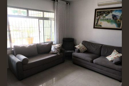 8_photo/94ce53899f.3679ba45c80b6010-ATLAS-73cb3367-67dc-4861-945a-d900a716fda4.jpg de casa à venda com 3 quartos, 180m² em Vila Pirajussara, São Paulo