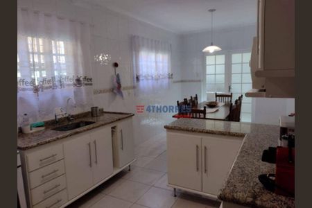 6_photo/94ce540ca7.bdcd3868843e7ba0-ATLAS-48b19d0f-d136-4fda-8711-6861165a0ddb.jpg de casa à venda com 2 quartos, 160m² em Jardim Pirajussara, São Paulo