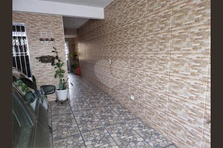 3_photo/94ce540d37.dd72da75736ca14e-ATLAS-15ef18c4-72ca-43ff-932f-1343d7e94559.jpg de casa à venda com 3 quartos, 180m² em Jardim Campo Limpo, São Paulo