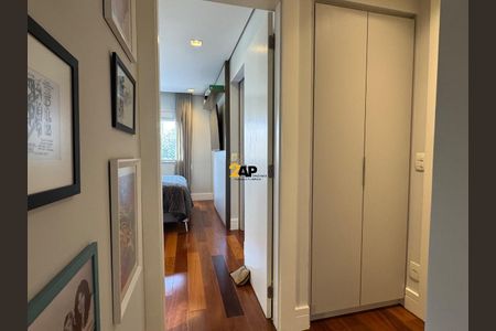 9_photo/94ce540e03.841cc0b6d8f9e292-ATLAS-549d5f33-9dc3-451d-b9b3-ef886a2f2c9b.jpg de apartamento à venda com 2 quartos, 104m² em Campo Limpo, São Paulo