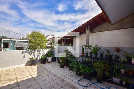 38_photo/94ce5413f9.4bd2615f33144f40-ATLAS-9c8e31ad-9636-4c49-a34f-20801973cb26.jpg de casa à venda com 2 quartos, 110m² em Jardim Tres Irmaos, Taboão da Serra