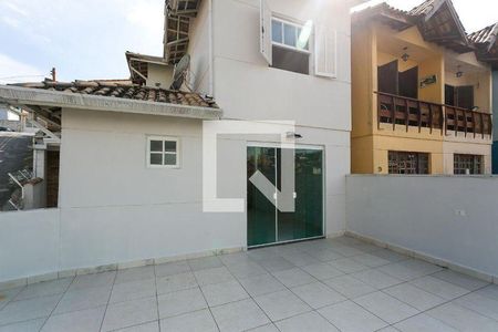 6_photo/94ce5414b1.8e48f5906dd675de-ATLAS-7c1b3aba-8e34-4a01-b03b-3f1f71e75e75.jpg de casa à venda com 2 quartos, 120m² em Jardim Maria Rosa, Taboão da Serra