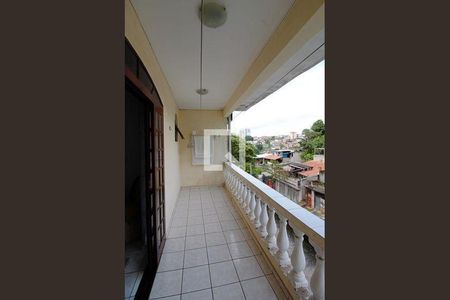 11_photo/94ce54157d.527d2e055a247cfd-ATLAS-49788f20-ce34-49e2-9cbf-02751a2f454c.jpg de casa à venda com 2 quartos, 150m² em Jardim Maria Rosa, Taboão da Serra