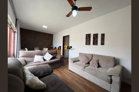 5_photo/94ce54158d.143559cf2cedd01d-ATLAS-305ec441-d1ec-48d4-8c28-0fbd3ba557ef.jpg de casa à venda com 3 quartos, 300m² em Jardim Maria Rosa, Taboão da Serra