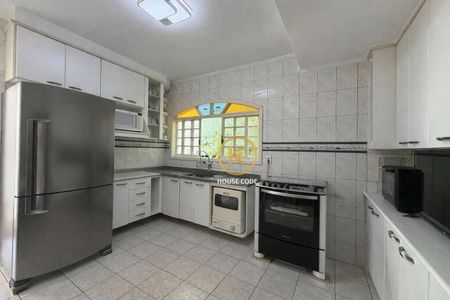 7_photo/94ce54160b.6c41d5510dcf68ec-ATLAS-eedc1472-ce6d-4c4d-9ef1-b51644d6b257.jpg de casa à venda com 3 quartos, 205m² em Jardim Maria Rosa, Taboão da Serra