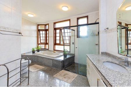 3_photo/94ce541bf9.ceff8192393c33de-ATLAS-0cccfc80-37b2-422f-a0bd-05a135f2a572.jpg de casa de condomínio à venda com 5 quartos, 425m² em Super Quadra Morumbi, São Paulo