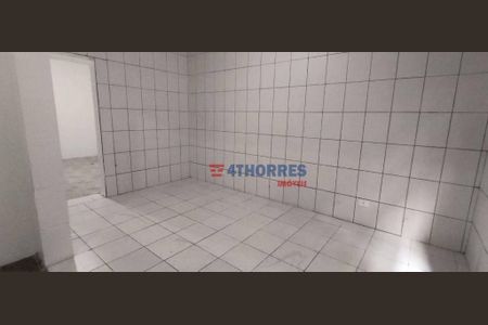 3_photo/94ce542307.1c6cc54bd65e10e8-ATLAS-1cc952a2-1bd5-4c3d-9fdf-dfee5a935e5e.jpg de casa para alugar com 2 quartos, 150m² em Parque Santos Dumont, Taboão da Serra