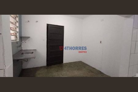 4_photo/94ce542307.1c6cc54bd65e10e8-ATLAS-1f113cdd-02e6-417e-b38c-3f3b25aac8b9.jpg de casa para alugar com 2 quartos, 150m² em Parque Santos Dumont, Taboão da Serra