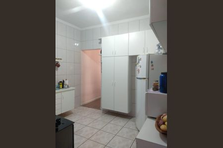 5_photo/94ce5424f9.04f4efb4ec0e2ec3-ATLAS-0e748b2f-4572-4695-bf2c-a5d3c3c7af95.jpg de casa à venda com 3 quartos, 105m² em Jardim Kuabara, Taboão da Serra