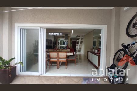 9_photo/94ce5424fb.c3b9fb60c1df5c5a-ATLAS-be1300a0-0472-416d-99a4-c4157a3a3b81.jpg de casa para alugar com 3 quartos, 135m² em Jardim Kuabara, Taboão da Serra