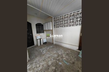 22_photo/94ce542539.ceff8192393c33de-ATLAS-59b4e562-8398-4304-a959-d424623090ee.jpg de casa à venda com 2 quartos, 150m² em Jardim Santa Terezinha, Taboão da Serra