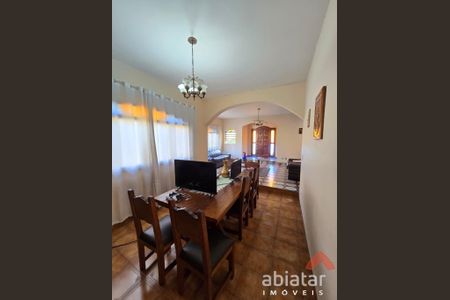 29_photo/94ce5430ef.6bc6d6e3d41508d6-ATLAS-a3f96d04-ede8-486d-924e-6c4ce9ef3c4d.jpg de casa à venda com 5 quartos, 280m² em Parque Assuncao, Taboão da Serra