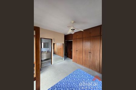 45_photo/94ce5430ef.6bc6d6e3d41508d6-ATLAS-bc838d2b-93db-4364-b896-36b62f8acf5b.jpg de casa à venda com 5 quartos, 280m² em Parque Assuncao, Taboão da Serra