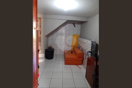 3_photo/94ce5433bf.dc8bbd111761e841-ATLAS-b526b07b-82d4-4e5d-8030-ec6a84ce8ae0.jpg de casa à venda com 3 quartos, 173m² em Jardim das Esmeraldas, Taboão da Serra