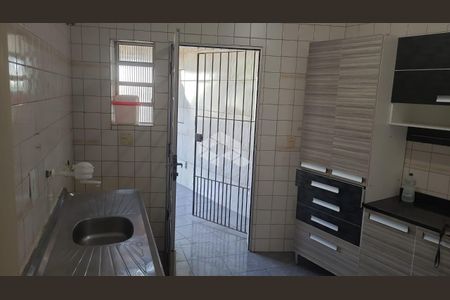 11_photo/94ce5433bf.dc8bbd111761e841-ATLAS-de683bb3-d219-4c42-8be8-10b4c7e295ef.jpg de casa à venda com 3 quartos, 170m² em Jardim das Esmeraldas, Taboão da Serra