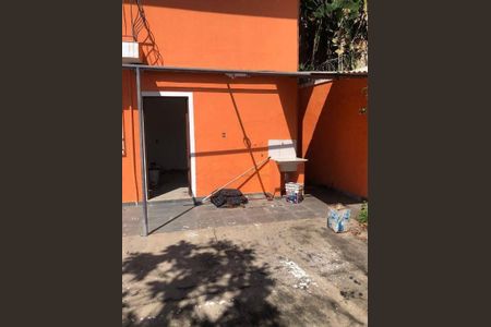 19_photo/94ce543601.cd7d3ac3bc6a3033-ATLAS-1ab0837d-b598-4d0e-88e8-f8f3d35d8b60.jpg de casa à venda com 1 quarto, 80m² em Jardim das Esmeraldas, São Paulo