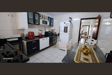 7_photo/94ce5436b3.b88c9f23dde11cca-ATLAS-25be7344-07ef-4e54-823f-66b27298ae3e.jpg de casa à venda com 2 quartos, 167m² em Jardim Ouro Preto, Taboão da Serra