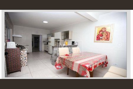 9_photo/94ce5436bf.ae54bba344d0e482-ATLAS-8b2054b2-65e8-4d31-be9c-6de90bbcd982.jpg de casa à venda com 5 quartos, 210m² em Jardim Ouro Preto, Taboão da Serra