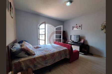 10_photo/94ce5437d3.7a37549eceeba21f-ATLAS-3d3dd1e8-a331-4693-b3bd-b8e3e9710c20.jpg de casa à venda com 3 quartos, 100m² em Jardim Monte Alegre, Taboão da Serra