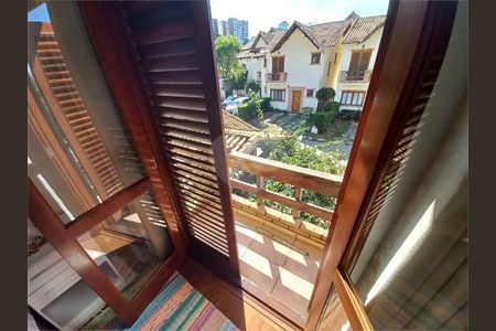 2_photo/94ce543bc7.f2c8c659ffa0a6bc-ATLAS-5a79dc99-242d-4cf9-857f-4ebf8fce2985.jpg de casa à venda com 3 quartos, 106m² em Parque Assuncao, Taboão da Serra