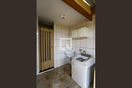 12_photo/94ce543d99.cbac4b0532efd0a4-ATLAS-76f2e718-4fd0-4d55-a958-63f123c7a1de.jpg de casa à venda com 2 quartos, 125m² em Jardim Maria Rosa, Taboão da Serra