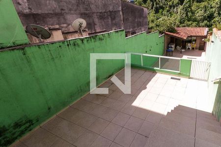32_photo/94ce54404b.adb140a9451bad8e-ATLAS-347d502b-e001-48c2-9aa5-227a56213096.jpg de casa à venda com 3 quartos, 165m² em Jardim Maria Rosa, Taboão da Serra