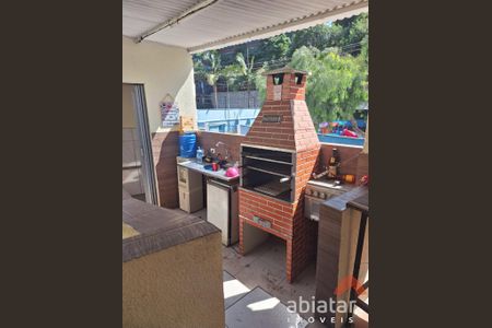 3_photo/94ce5443d7.ad4ed2adfbeffef0-ATLAS-5c9d5a79-7e45-4861-bd0f-5adfa196e3bf.jpg de casa à venda com 6 quartos, m² em Jardim Sao Miguel, Taboão da Serra