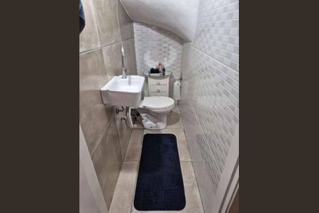 7_photo/94ce5445a1.0dba02f6e03a3679-ATLAS-32934678-9cdf-46df-bc9c-e0e816446a3d.jpg de casa à venda com 3 quartos, 141m² em Jardim America, Taboão da Serra