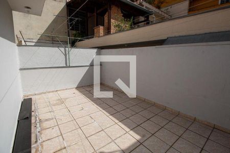 6_photo/94ce54462b.7a69ff73eb43ff8d-ATLAS-1cbc86a5-eec4-4041-ae0e-e3b30458f6eb.jpg de casa à venda com 3 quartos, 166m² em Parque Monte Alegre, Taboão da Serra