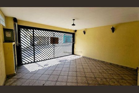 43_photo/94ce544997.007d8801227075bf-ATLAS-42a46f26-3c75-4e7f-bb6d-b44f12374d4d.jpg de casa para alugar com 3 quartos, 179m² em Jardim Monte Alegre, Taboão da Serra