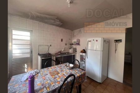 10_photo/94ce544e19.5a85c5bdfef41cf9-ATLAS-c759e0a3-b748-419c-ad63-4e2031f42e7e.jpg de casa à venda com 5 quartos, 250m² em Parque Monte Alegre, Taboão da Serra