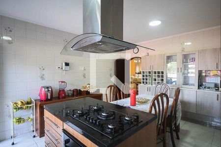 46_photo/94ce544e1d.8a734c1c2a3b006e-ATLAS-f63aeb2f-9fdf-4265-bf86-39d70f9bebdf.jpg de casa à venda com 3 quartos, 380m² em Parque Monte Alegre, Taboão da Serra