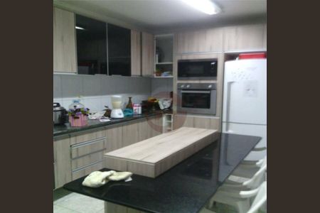 3_photo/94ce544e87.0176ad22bcbf6d3f-ATLAS-558503c2-c44b-4e99-affb-8a461e58f8b0.jpg de casa à venda com 4 quartos, 179m² em Jardim São Jorge, Taboão da Serra