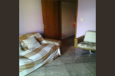 7_photo/94ce544e87.0176ad22bcbf6d3f-ATLAS-714482f2-40ec-47ca-8457-9aeb7fd8e53b.jpg de casa à venda com 4 quartos, 179m² em Jardim São Jorge, Taboão da Serra