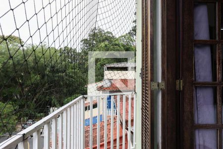 30_photo/94ce5451c9.ab41e4e09fc2bc48-ATLAS-5b8bde10-fb0a-4e46-aa6c-fdf75a2a9b33.jpg de casa à venda com 3 quartos, 121m² em Parque Monte Alegre, Taboão da Serra