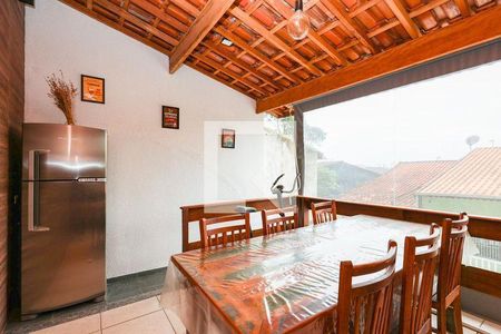 47_photo/94ce5451c9.ab41e4e09fc2bc48-ATLAS-a16a0568-af2a-4fb7-9452-59677329ab2b.jpg de casa à venda com 3 quartos, 121m² em Parque Monte Alegre, Taboão da Serra