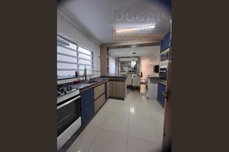 10_photo/94ce5455d7.1ec89c7cbdfc8b9a-ATLAS-575ef8dd-e0d9-450a-8209-0e57270e408f.jpg de casa à venda com 3 quartos, 150m² em Parque das Cigarreiras, Taboão da Serra