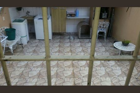 7_photo/94ce5457a3.93b8fa184532727f-ATLAS-27dfb1b1-29c1-4e5f-b07e-b4c73659c4e6.jpg de casa à venda com 2 quartos, 110m² em Parque das Cigarreiras, Taboão da Serra