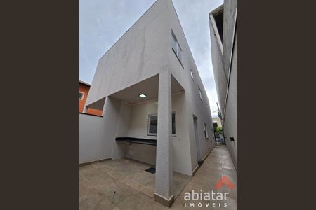 4_photo/94ce545a2d.615e17fc0c3e4f77-ATLAS-43800cc4-91e2-49a4-b346-c7a6568db07f.jpg de casa à venda com 3 quartos, m² em Jardim Mirna, Taboão da Serra