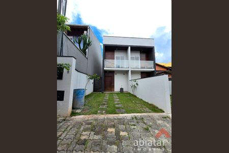 5_photo/94ce545a2d.615e17fc0c3e4f77-ATLAS-522d9de1-53e8-43cf-89ad-d0277254fd1a.jpg de casa à venda com 3 quartos, m² em Jardim Mirna, Taboão da Serra