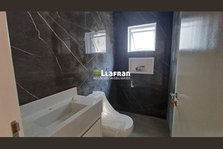 3_photo/94ce545c09.ceff8192393c33de-ATLAS-212975fd-7fe2-4540-a1ff-4b605e18c8f9.jpg de casa à venda com 3 quartos, 103m² em Jardim Mirna, Taboão da Serra