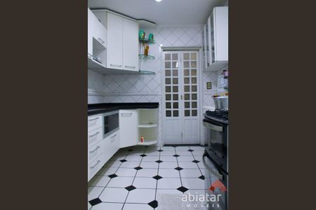 5_photo/94ce545d17.2f15d505e37c7ac5-ATLAS-351854ed-8d5b-4987-bfe3-e8e664be2544.jpg de casa à venda com 4 quartos, 212m² em Parque Industrial das Oliveiras, Taboão da Serra