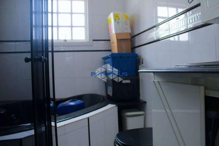 2_photo/94ce545d63.0abb473e952761da-ATLAS-0759e988-39f7-4df2-9fa8-be16b977aa8f.jpg de casa à venda com 4 quartos, 212m² em Parque Industrial das Oliveiras, Taboão da Serra