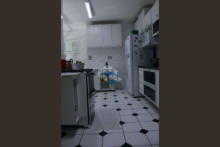 11_photo/94ce545d63.0abb473e952761da-ATLAS-8ea4c2ba-e175-4f62-942a-9a03d6a15672.jpg de casa à venda com 4 quartos, 212m² em Parque Industrial das Oliveiras, Taboão da Serra