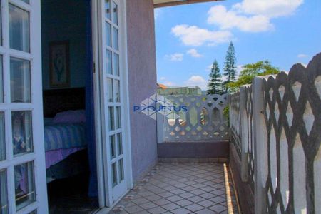 3_photo/94ce545d63.0abb473e952761da-ATLAS-8fd619eb-de8e-4dcd-abb4-641673a64f53.jpg de casa à venda com 4 quartos, 212m² em Parque Industrial das Oliveiras, Taboão da Serra