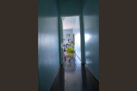 4_photo/94ce545d63.0abb473e952761da-ATLAS-9809d5ca-c8f1-47b3-a08d-38ff5fd5a128.jpg de casa à venda com 4 quartos, 212m² em Parque Industrial das Oliveiras, Taboão da Serra