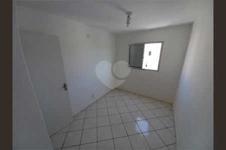 5_photo/94ce545f8f.8cbbc6e43ead3576-ATLAS-c4f9ca50-d33e-41f2-918e-96670ed4c2cb.jpg de apartamento à venda com 2 quartos, 48m² em Parque Pinheiros, Taboão da Serra