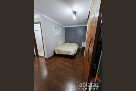 4_photo/94ce54607d.edf2212802869f81-ATLAS-71679a89-6dde-4ff9-b401-b85b399b9f79.jpg de casa à venda com 4 quartos, m² em Parque Pinheiros, Taboão da Serra