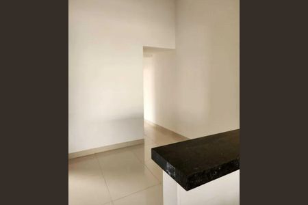 6_photo/94ce546119.2f15d505e37c7ac5-ATLAS-33dc032f-9118-43b6-be74-5f11cd3aa3cd.jpg de casa à venda com 3 quartos, 187m² em Parque Pinheiros, Taboão da Serra